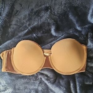 Ellen Tracy Tan Accessories with Structured Shape and Smooth Finish